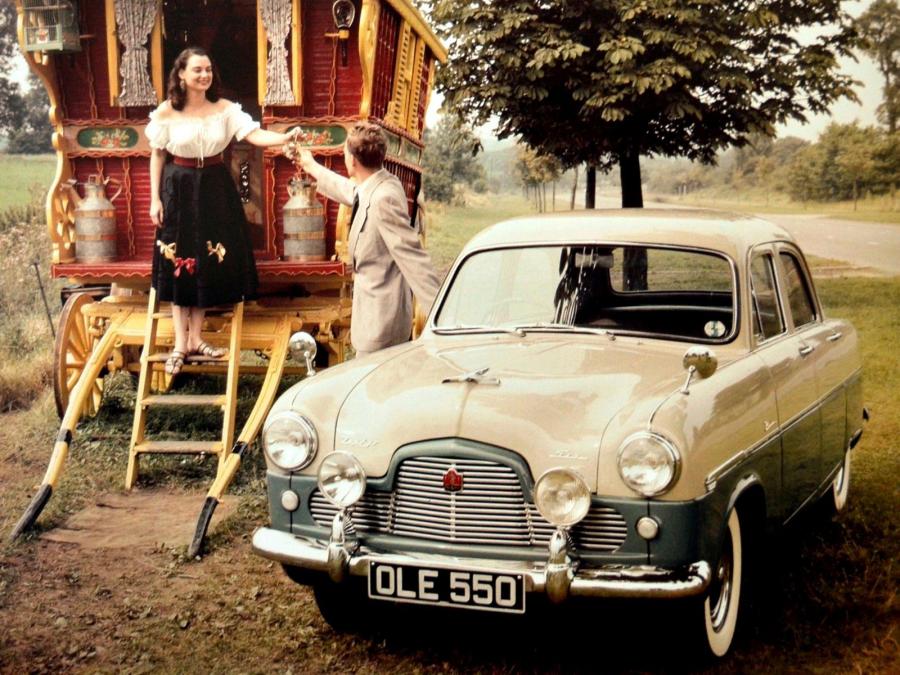  Ford Zephyr Zodiac Saloon 1953 года  (фото 2 из 3)